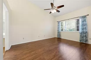 5052 SW 9th Ln, Gainesville, FL 32607 - Photo 18