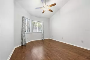 5052 SW 9th Ln, Gainesville, FL 32607 - Photo 16