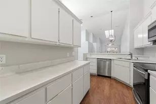 5052 SW 9th Ln, Gainesville, FL 32607 - Photo 12