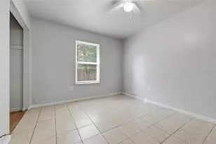 1951 NW 31st Ave, Gainesville, FL 32605 - Photo 12