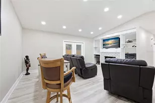 1656 NW 31st Pl, Gainesville, FL 32605 - Photo 8