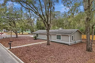 1656 NW 31st Pl, Gainesville, FL 32605 - Photo 4