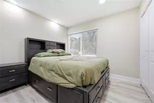 1656 NW 31st Pl, Gainesville, FL 32605 - Photo 16