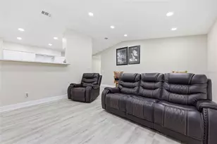 1656 NW 31st Pl, Gainesville, FL 32605 - Photo 6