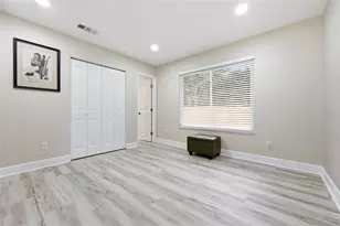 1656 NW 31st Pl, Gainesville, FL 32605 - Photo 14