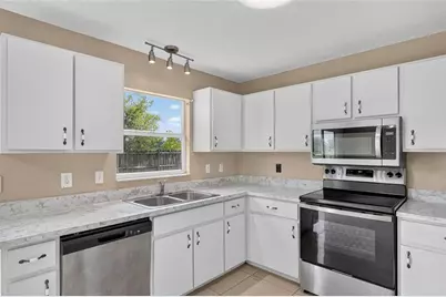 4240 SE 134th Place, Belleview, FL 34420 - Photo 16