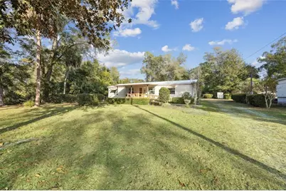 100 Waterway Avenue, Satsuma, FL 32189 - Photo 1