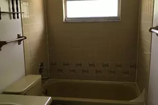 4215 NW 20th Dr, Gainesville, FL 32605 - Photo 6