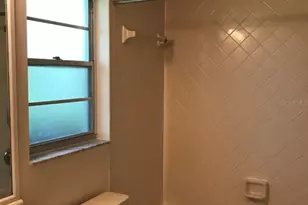 4215 NW 20th Dr, Gainesville, FL 32605 - Photo 10