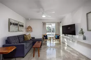 1700 SW 16th Ct, Gainesville, FL 32608 - Photo 2