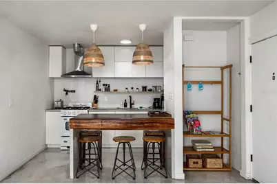 1700 SW 16th Court #E2, Gainesville, FL 32608 - Photo 8