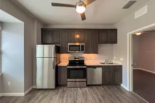 204 NW 18th St, Gainesville, FL 32603 - Photo 4