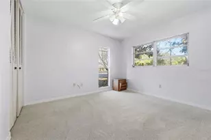 2049 NE 15th St, Gainesville, FL 32609 - Photo 16