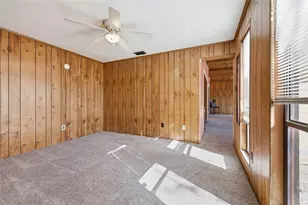 2049 NE 15th St, Gainesville, FL 32609 - Photo 10