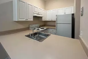 3911 SW 27th St, Gainesville, FL 32608 - Photo 8