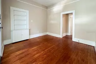 208 NE 4 St, Gainesville, FL 32601 - Photo 10