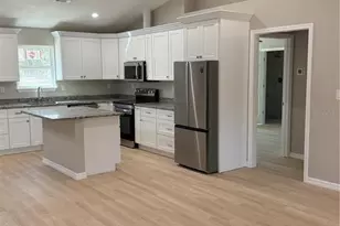 670 NE 149 Ct, Williston, FL 32696 - Photo 2