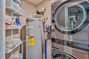 201 SE 2nd Ave, Gainesville, FL 32601 - Photo 30