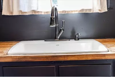 396 NW Hillsboro Street, Lake City, FL 32055 - Photo 6