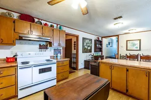 103 NE Suwannee River Dr, Mayo, FL 32066 - Photo 8