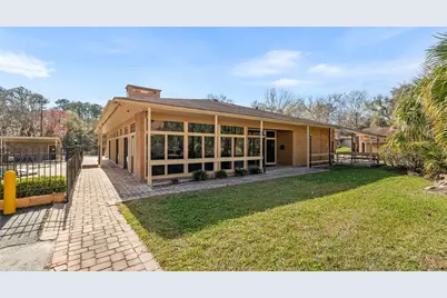 1810 NW 23 Boulevard #201, Gainesville, FL 32605 - Photo 28