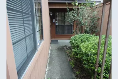 5841 SW 8th Place, Gainesville, FL 32607 - Photo 2