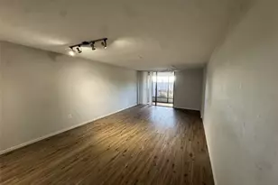 717 SW 75th St, Gainesville, FL 32607 - Photo 2