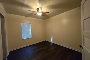 107 NE 15th St, Gainesville, FL 32641 - Photo 16