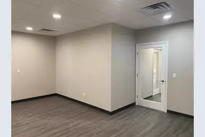 4609 NW 6th Street #B7, Gainesville, FL 32609 - Photo 6