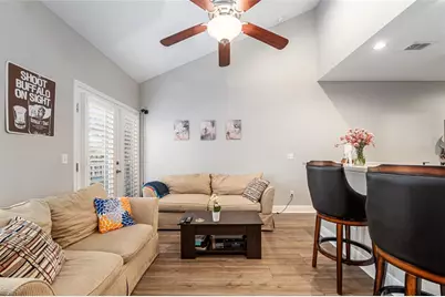 1500 NW 4th Avenue #305, Gainesville, FL 32603 - Photo 8