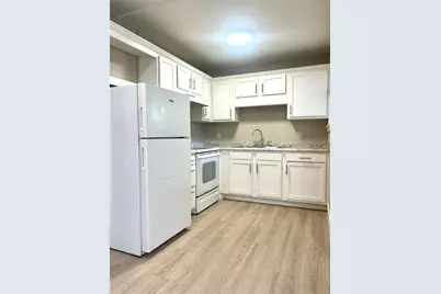 821 NE 8th Avenue, Gainesville, FL 32601 - Photo 2