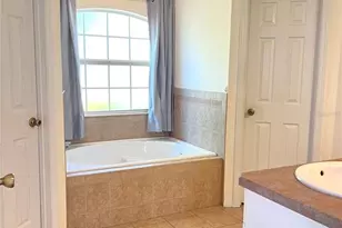 19430 NW 164th Rd, High Springs, FL 32643 - Photo 16