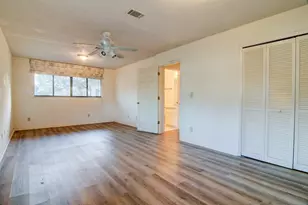 1628 NW 19th Cir, Gainesville, FL 32605 - Photo 18