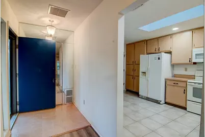 1628 NW 19th Circle, Gainesville, FL 32605 - Photo 4