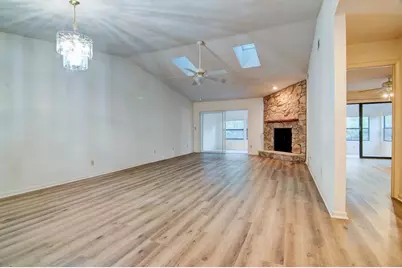 1628 NW 19th Circle, Gainesville, FL 32605 - Photo 8