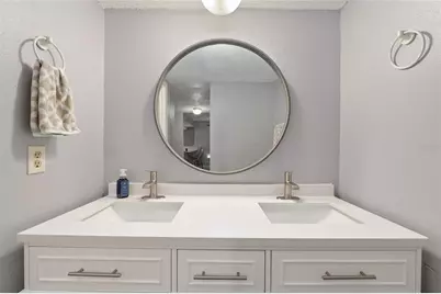 2811 SW Archer Road #V187, Gainesville, FL 32608 - Photo 16