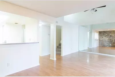 5528 SW 4th Place #5528, Gainesville, FL 32607 - Photo 4