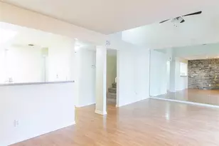 5528 SW 4th Pl, Gainesville, FL 32607 - Photo 4