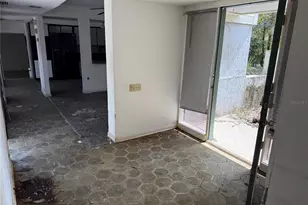 8802 NW 6th Pl, Gainesville, FL 32607 - Photo 4