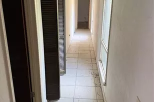 8802 NW 6th Pl, Gainesville, FL 32607 - Photo 10