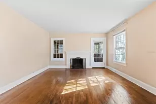 1208 NW 16th Ave, Gainesville, FL 32601 - Photo 2