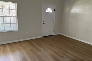 301 Oak Track Loop, Ocala, FL 34472 - Photo 4