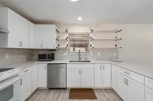 8205 SW 44th Terrace, Gainesville, FL 32608 - Photo 16