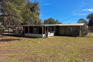 200 Belmont Dr, Palatka, FL 32177 - Photo 6