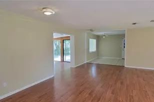 2201 NW 36th Dr, Gainesville, FL 32605 - Photo 10