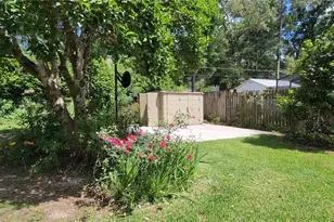 2201 NW 36th Dr, Gainesville, FL 32605 - Photo 34