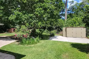 2201 NW 36th Dr, Gainesville, FL 32605 - Photo 32