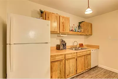 1015 SW 9th Street #D22, Gainesville, FL 32601 - Photo 10