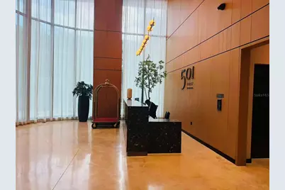 121 NE 5th Street #1500, Miami, FL 33132 - Photo 4