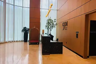 121 NE 5th St, Miami, FL 33132 - Photo 4